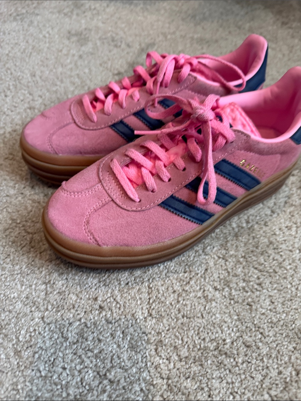 Adidas Gazelle Women's Pink Suede Sneakers size 6